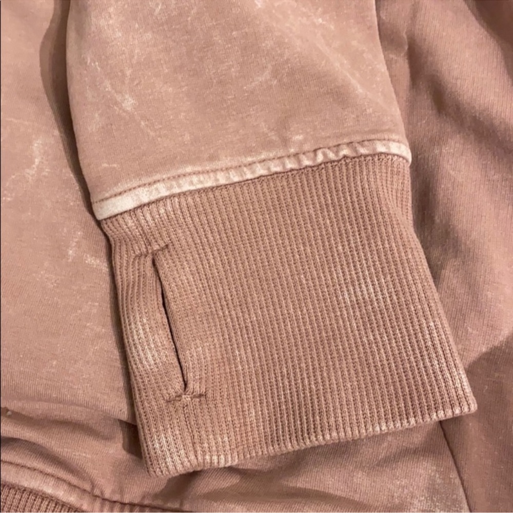 LIKE NEW | Lululemon | Snuggly Sweatshirt | Rustic Red/Pink | Size 6 - Picture 6 of 10